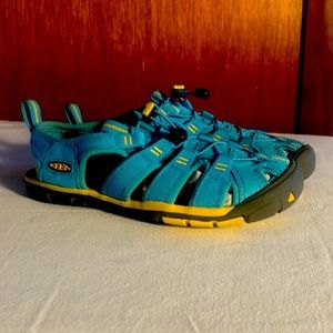 Keen blue and yellow sandals